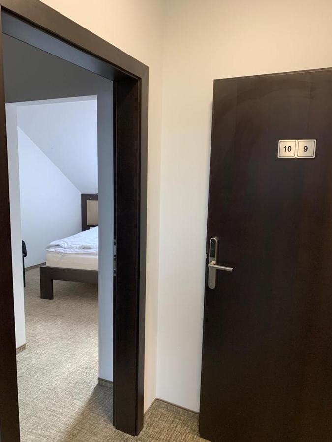 Penzion U Broucka Milevsko Luaran gambar