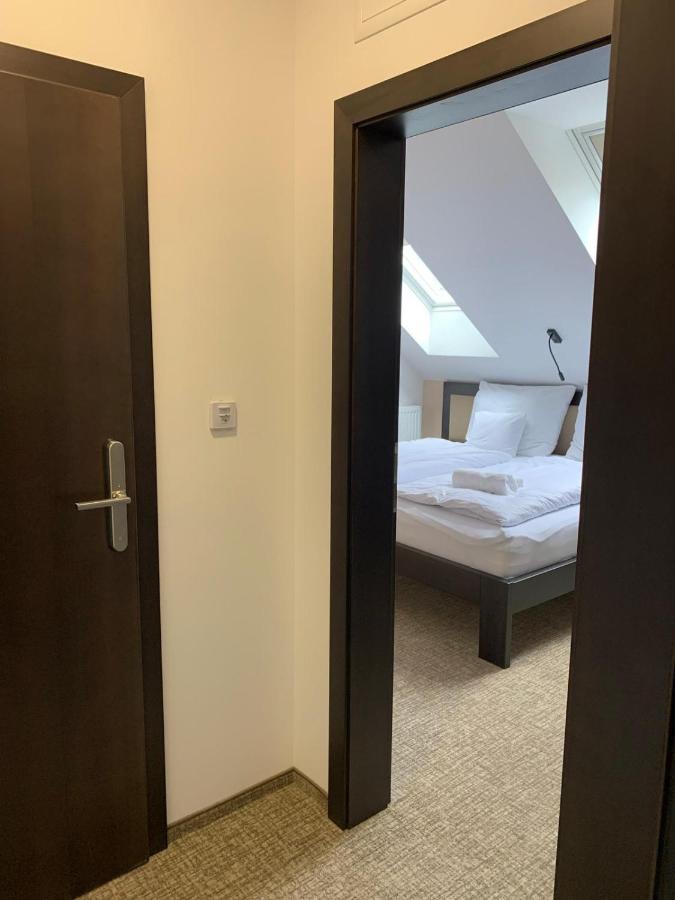 Penzion U Broucka Milevsko Luaran gambar